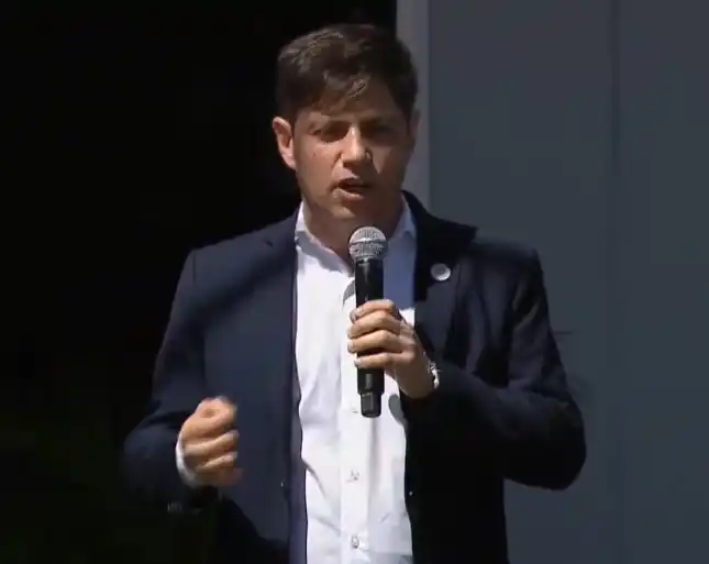 Kicillof en Escobar: “No venimos a esconder sino a mostrar para solucionar”, dijo sobre los fallecidos COVID