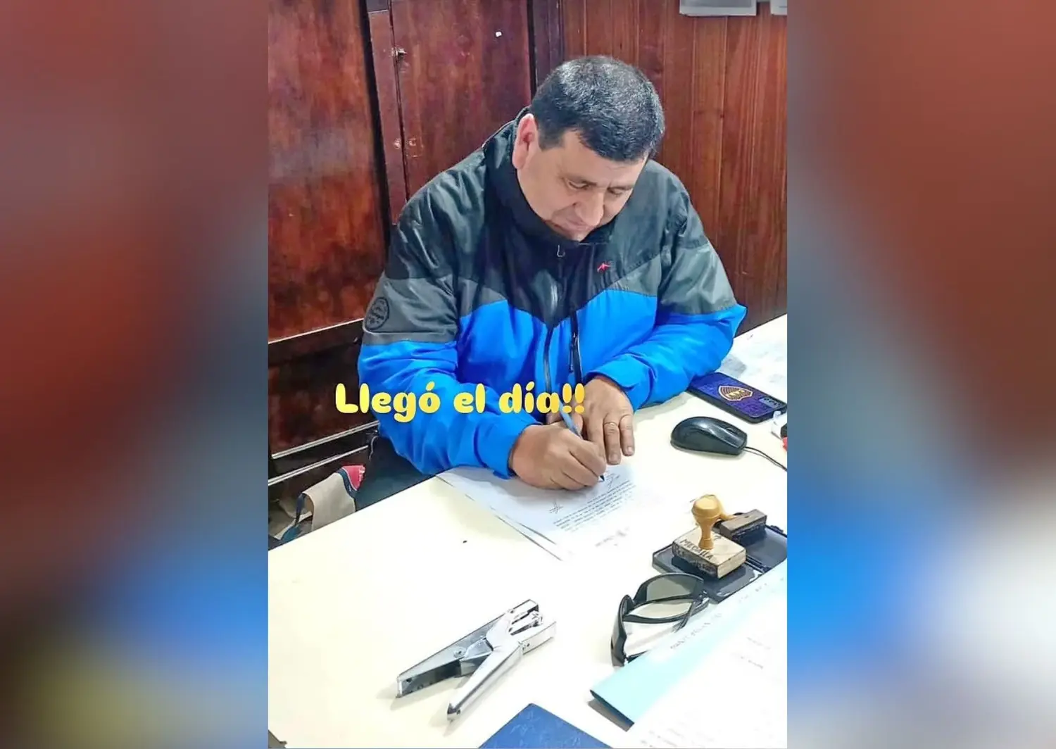 ¡Felicitan a Jorge Farías por su retiro de la policía!