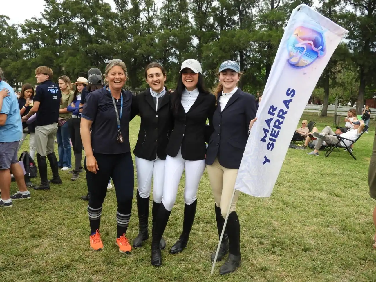 Exponentes locales. Laura Rodríguez, Sofía Félix, Agostina Rodríguez y Helena Sierra Lacosta