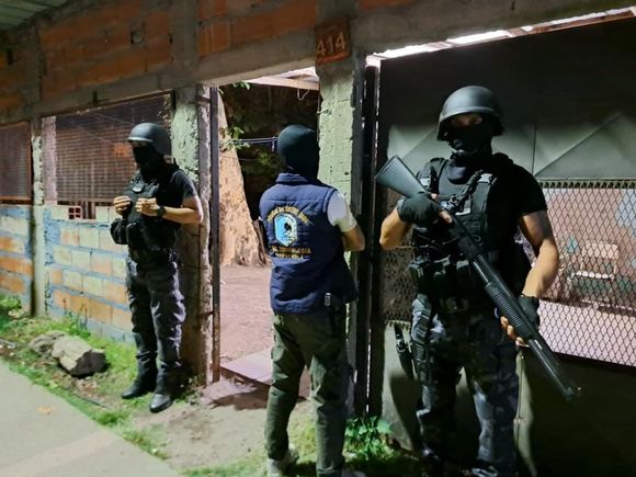 Allanamientos en Concordia: secuestro de drogas y dos detenidos