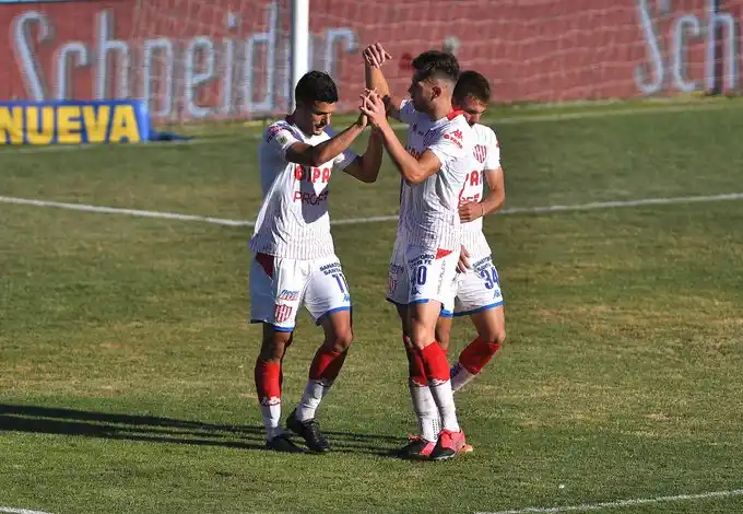 Dos goles de Juan Manuel García para la victoria de Unión