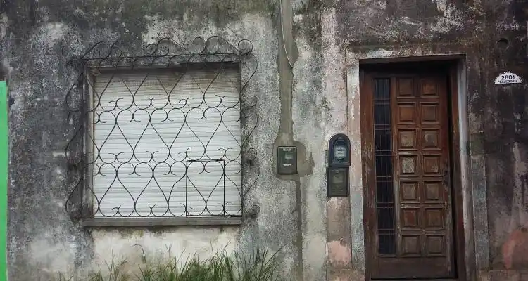 Desvalijaron una casa en Pellegrini al 2600