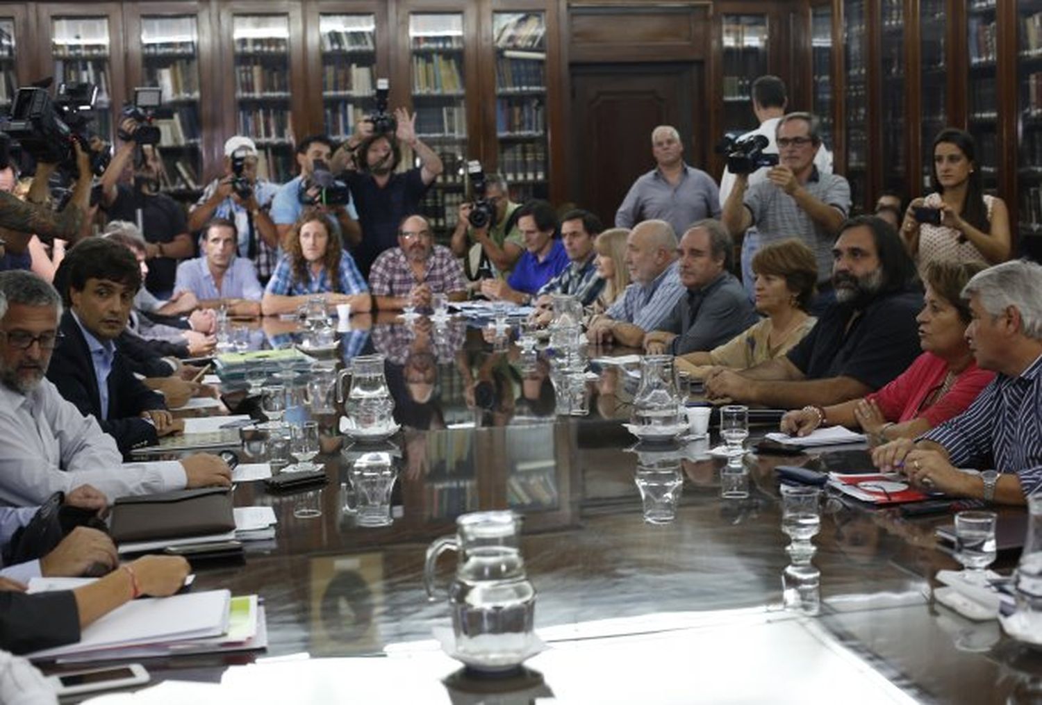 Sin acuerdo entre Provincia y gremios docentes, tras otra reunión técnica