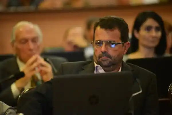 Diputados de la Corriente Illia de la UCR dejaron el bloque Cambiemos 