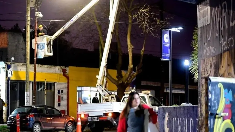 Corredores seguros: Se colocaron luminarias LED en las sedes de la UNMdP