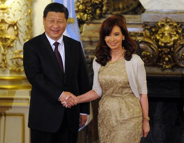 China: Cristina concluye encuentro con empresarios y se reúne con Xi Jinping