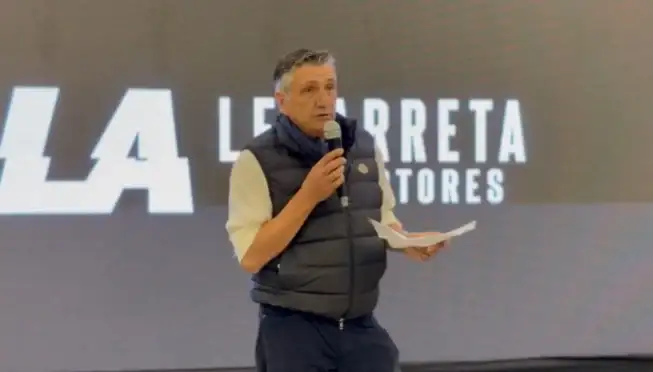 Javier Legarreta, durante la reinauguración del local.