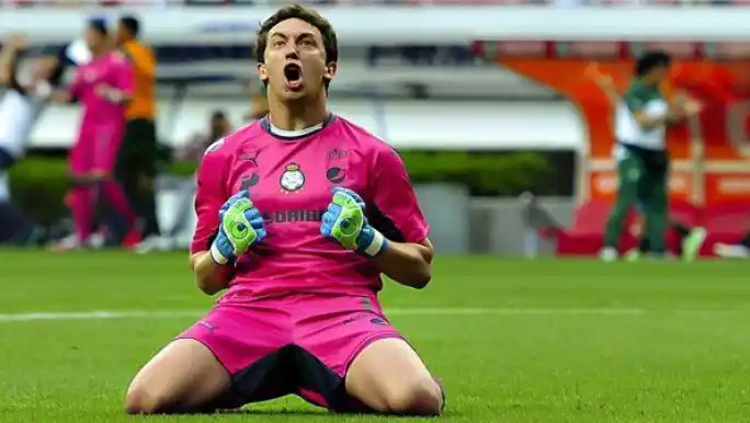 Marchesin y otros tres argentinos en el equipo ideal de México
