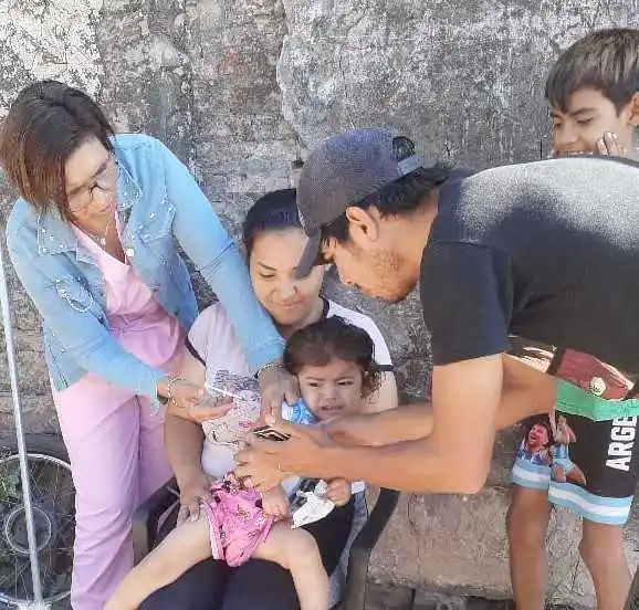 Jornada de vacunación casa por
casa en Estanislao del Campo