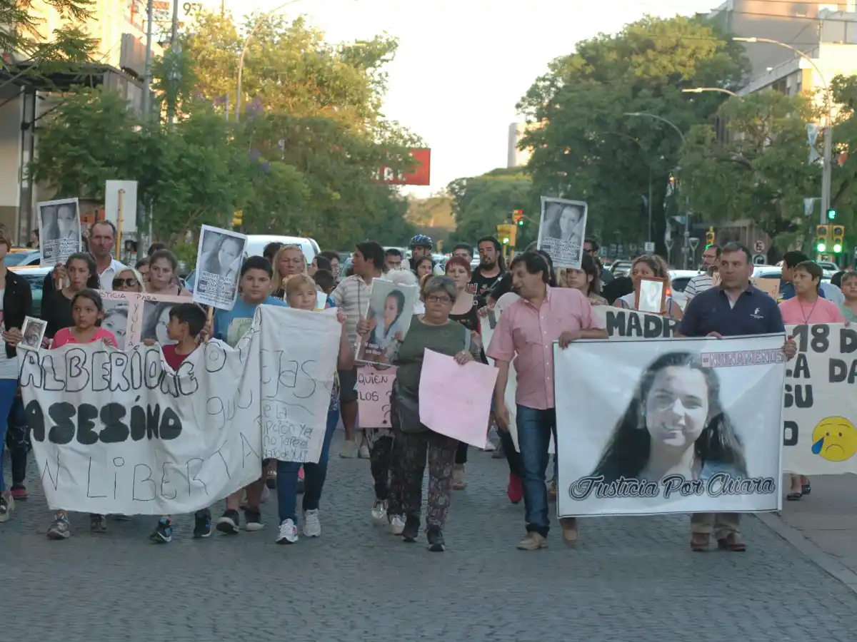 La familia de la adolescente asesinada  que despertó el “Ni una menos”,  apoyó la marcha por Yuliana 