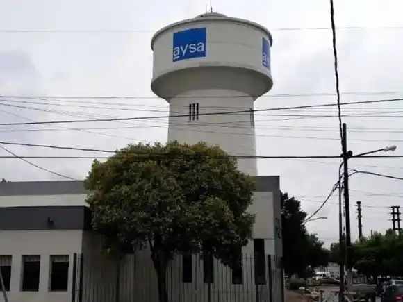 El Gobierno anunció que avanzará con la privatización de AySA