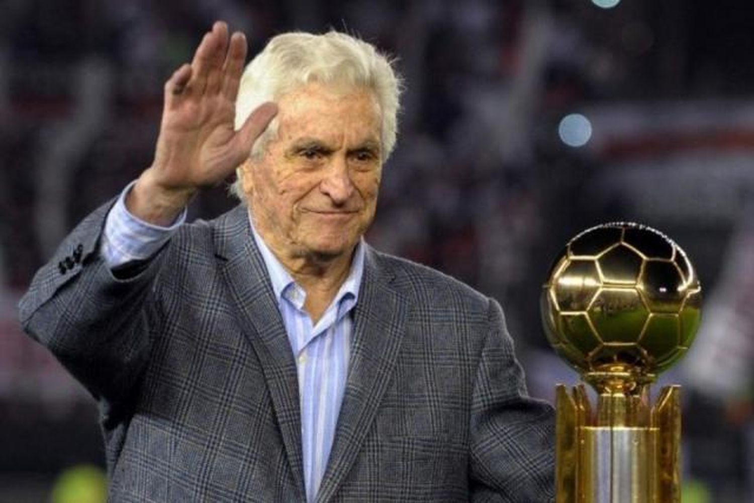 Murió Amadeo Carrizo, uno de los más grandes arqueros del fútbol argentino