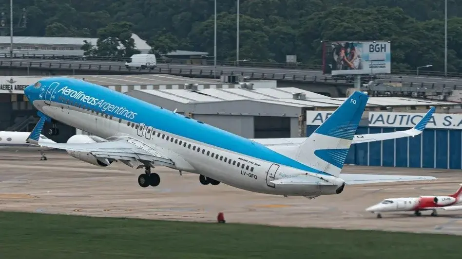Aerolíneas Argentinas toma acciones preventivas en relación a las fallas de motores de un fabricante