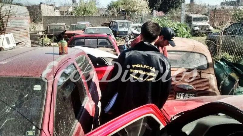 Hallan “un cementerio” de autos, y varios de ellos con irregularidades