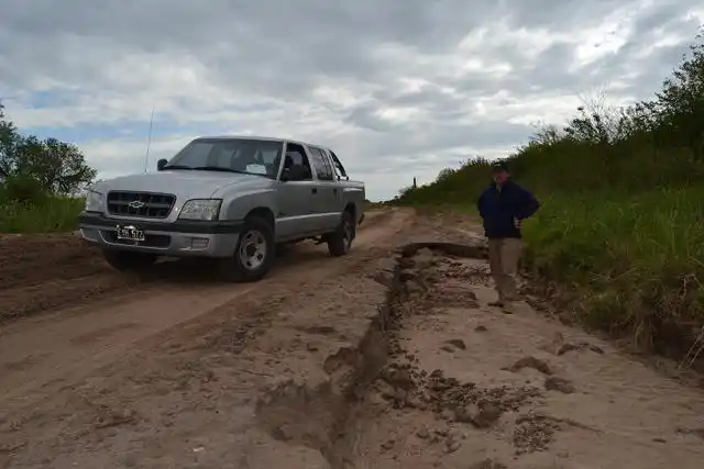 Meda explicó que conectar todo el Departamento depende de un poco más de 200 km. de ripio
