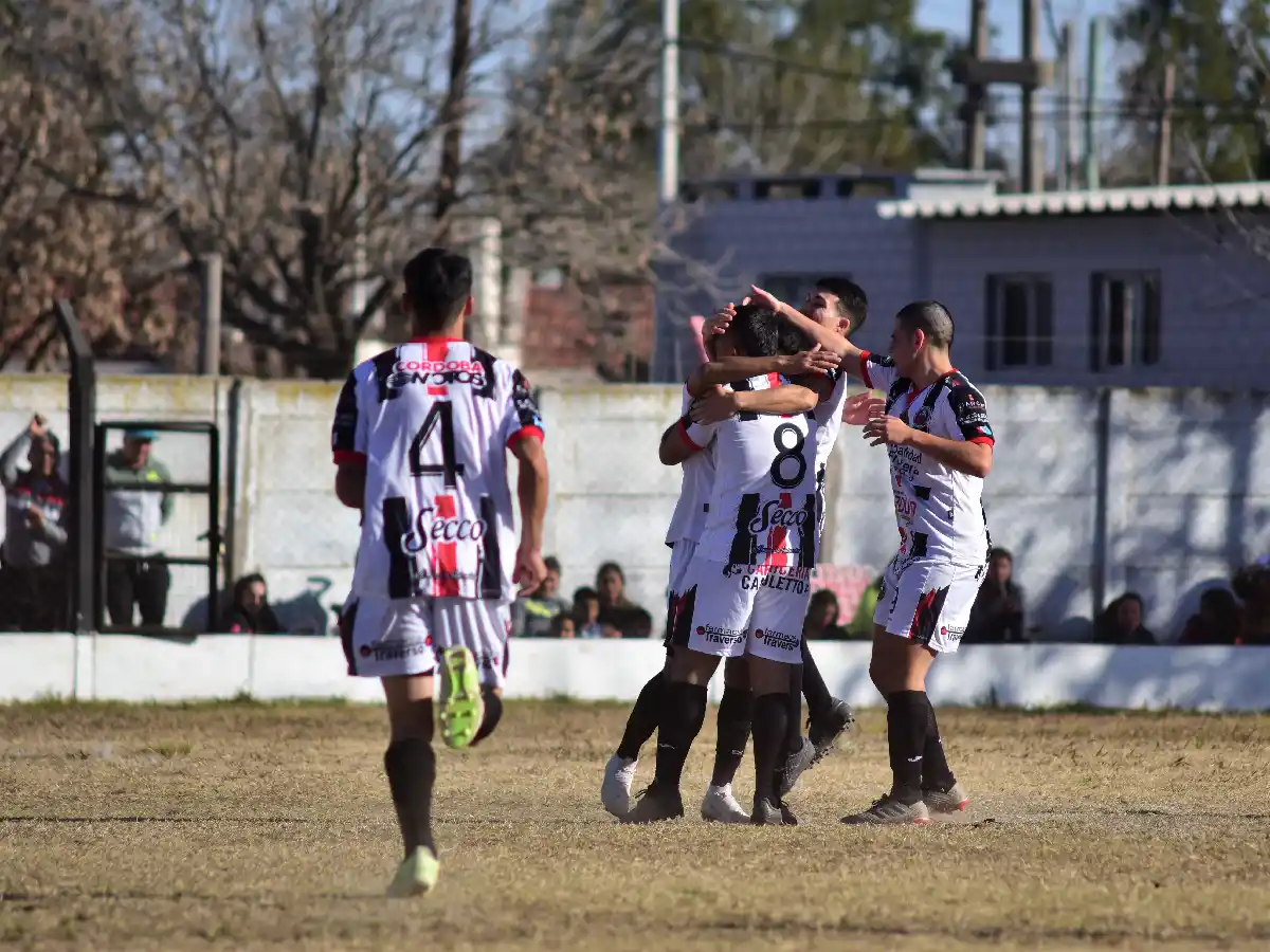 La Hidráulica igualó y sigue puntero