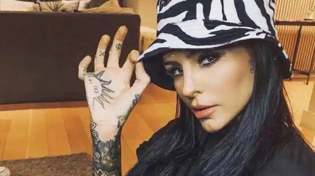  Cande Tinelli en plena cuarentena: “Me genera tristeza estar alejada de la gente que amo”