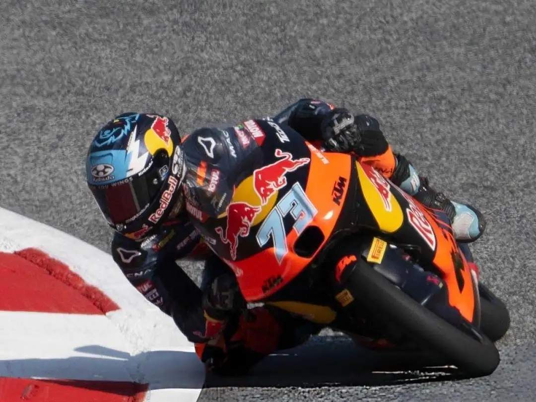 Perrone enfrenta una nueva temporada en Moto 3.