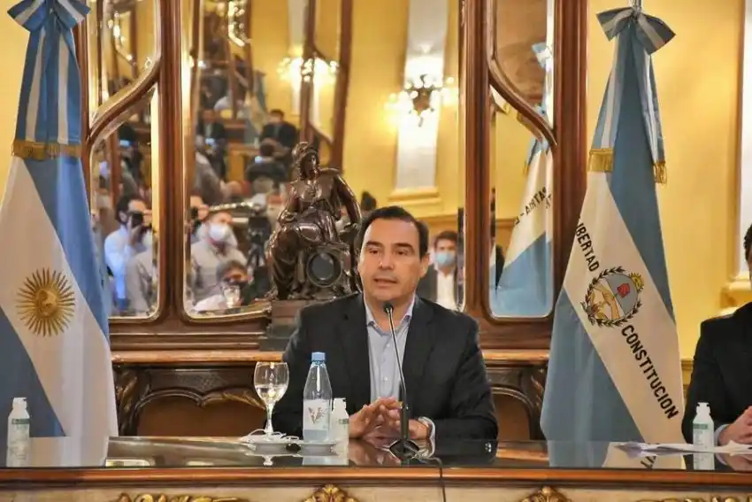 Valdés cantó “falta envido”