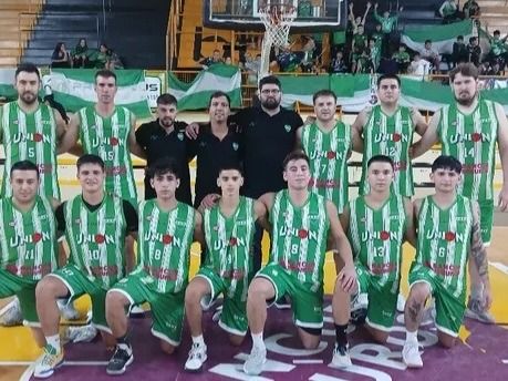 Unión se quedó con el clásico y es líder del torneo