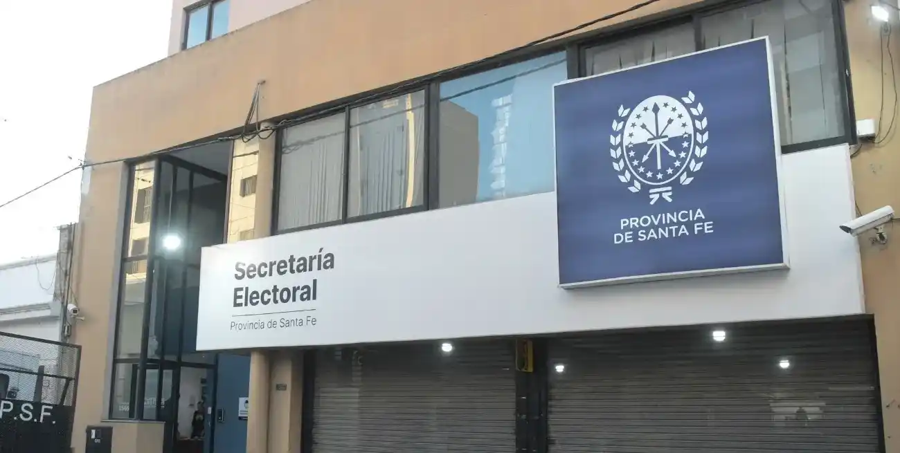 La autoridad electoral deberá estar definida en la nueva norma. Permanecerá la Secretaría Electoral como organizadora del acto comicial. Foto: Luis Cetraro