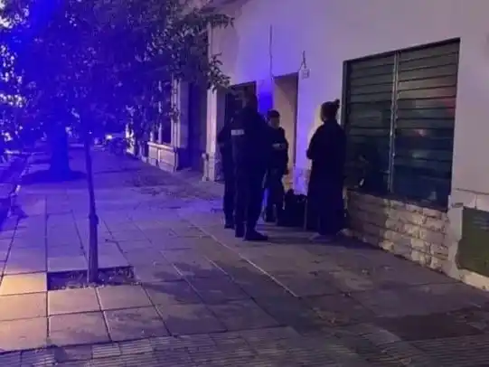"No me violes, puedo ser tu mamá": convenció al ladrón de que no le haga nada y se entregue a la policía