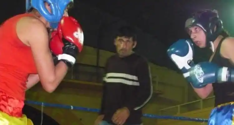 Atractiva velada de box en la “I”