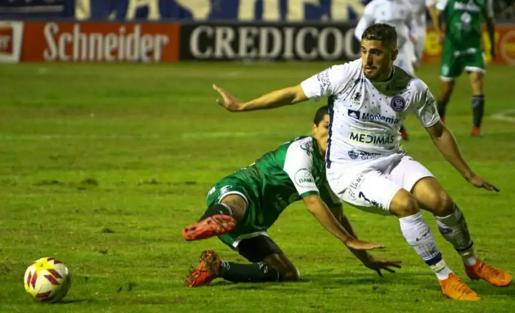 Sobre el final, Sarmiento sacó una ventaja importante
