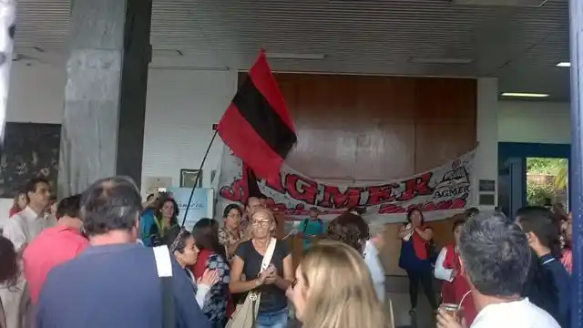 Agmer Paraná tomó el CGE por los descuentos masivos y las malas liquidaciones
