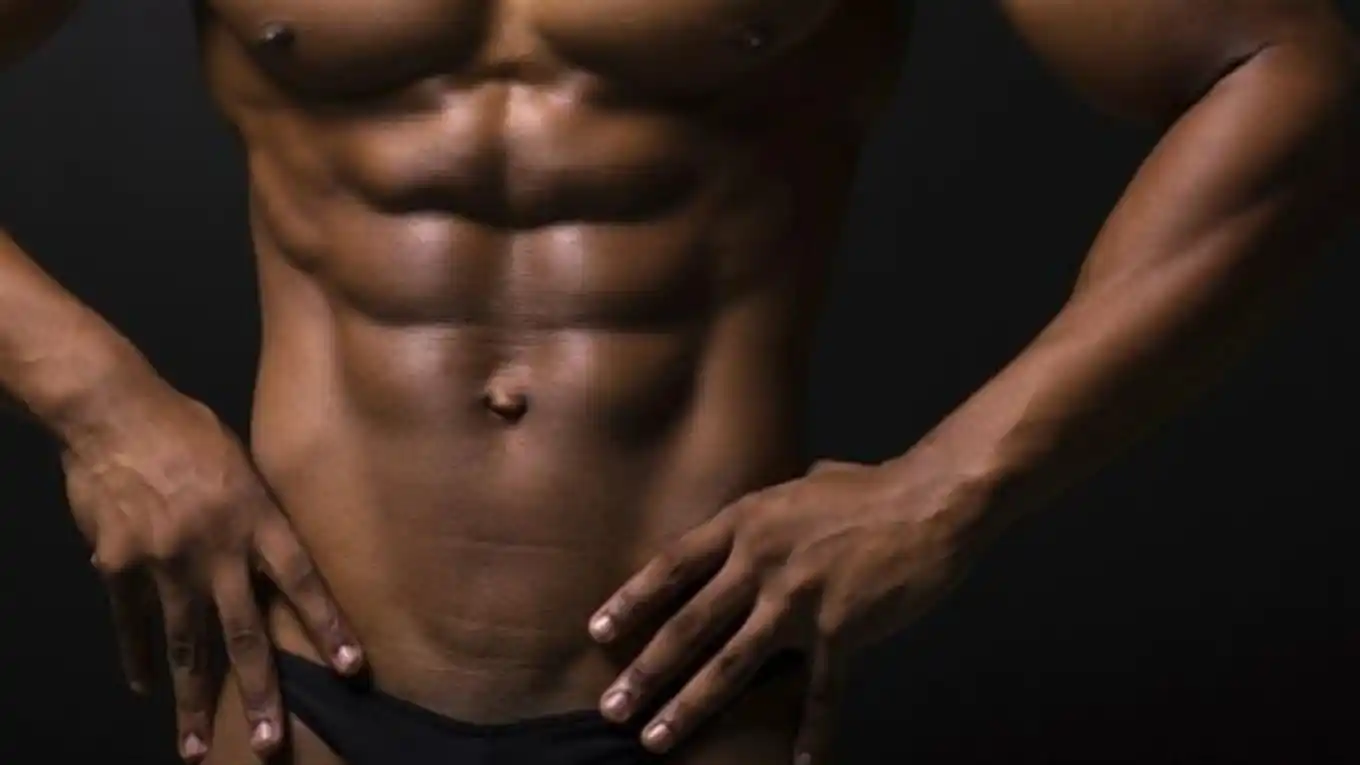 Hacer abdominales no es tan bueno como creíamos