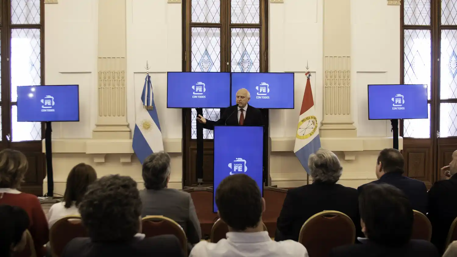 Lifschitz presentó la finalización del desagüe Larrea