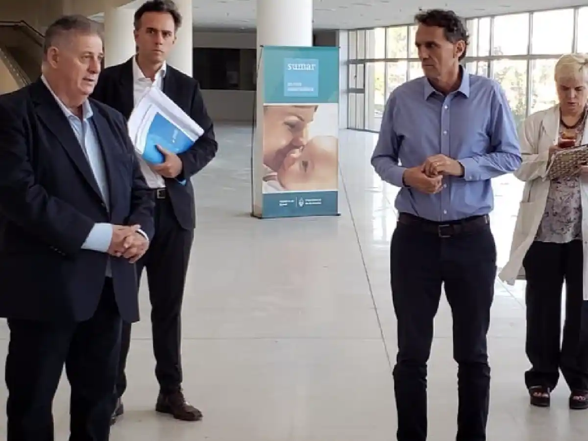 El Gobierno evalúa construir otros nuevos hospitales modulares