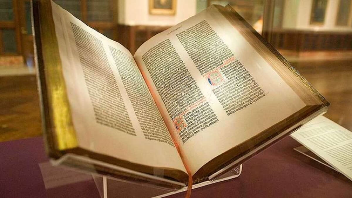 ¿POR QUÉ LA BIBLIA de Gutenberg es el libro más influyente de la historia?