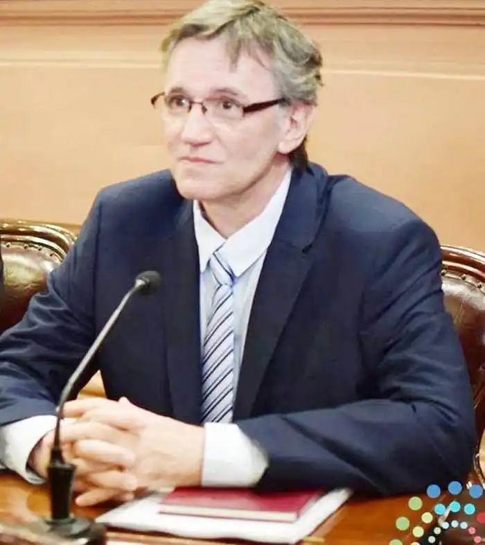 Se declaró de interés  legislativo un nuevo  régimen de licencia familiar