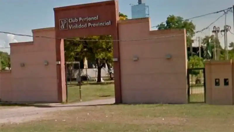 Nena de 10 años estaba jugando en la vereda y murió aplastada por un portón