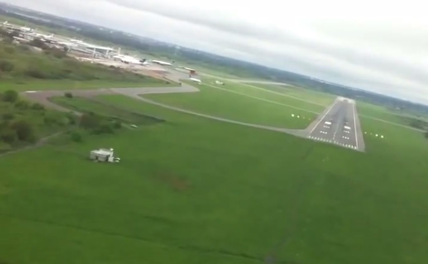 Sábados de videos n°21: hoy, aterrizajes en el aeropuerto Ezeiza