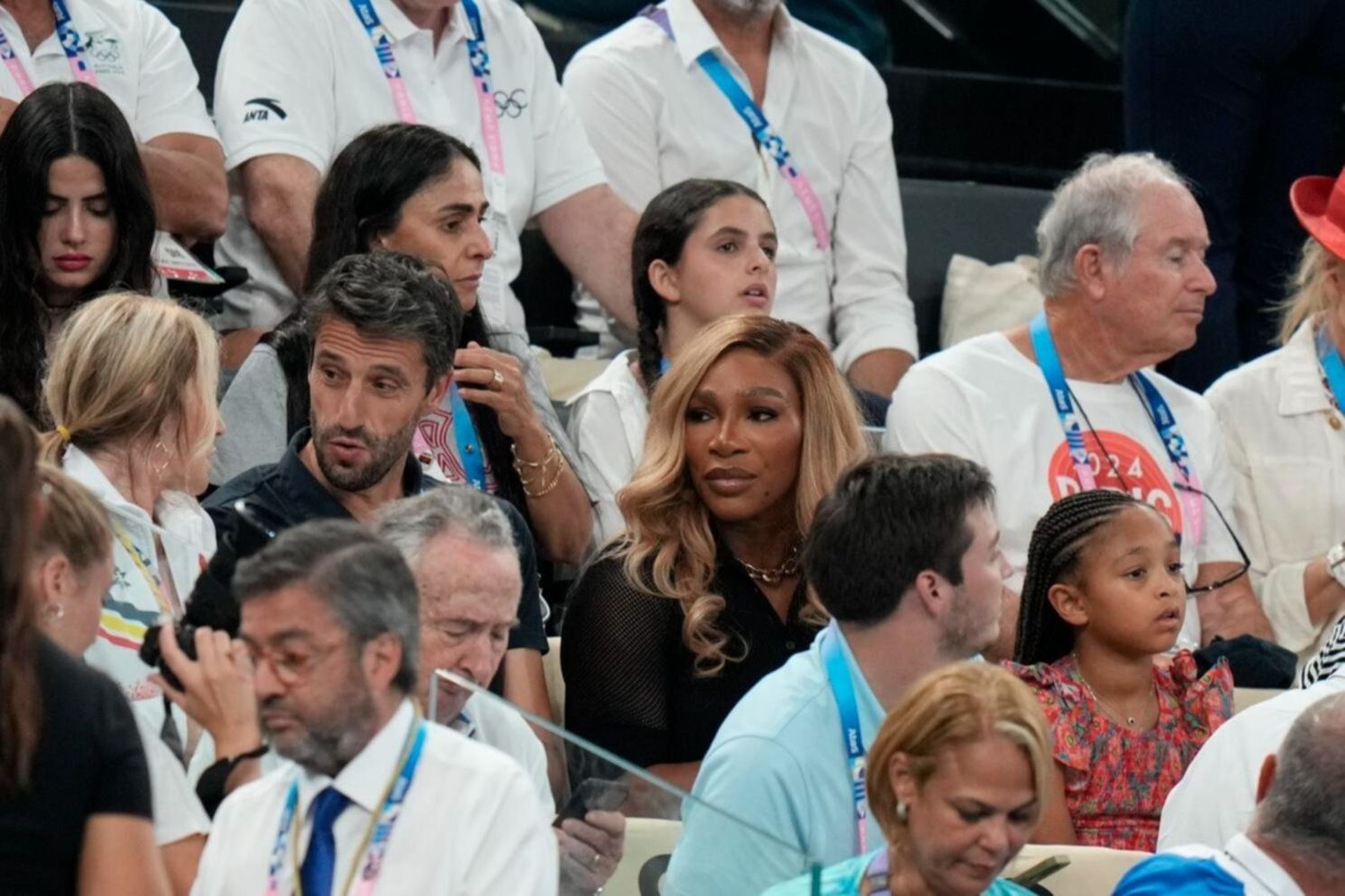 Serena Williams expuso a un reconocido restaurante de París por no dejarla entrar