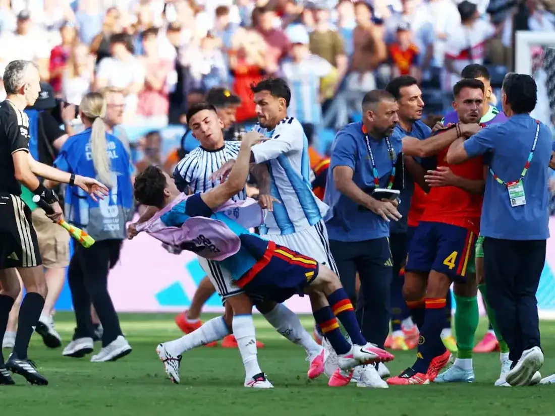 paredes pelea