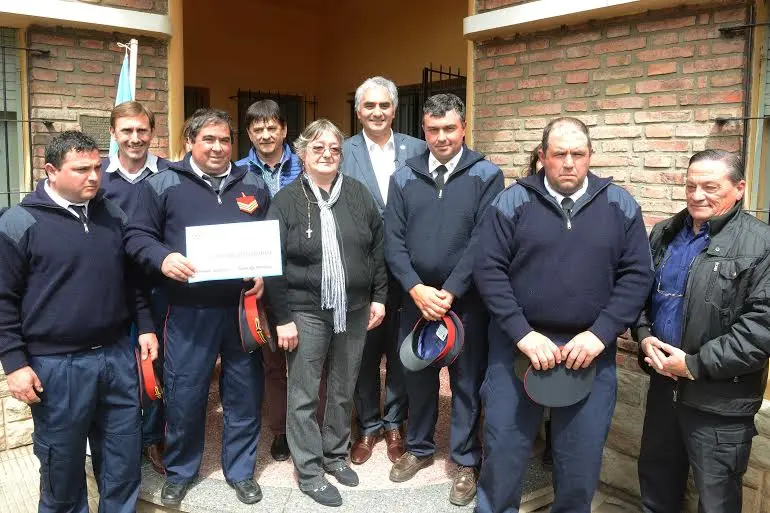 Montoya y Gasparini abrieron sede de Provincia NET en Roque Pérez