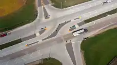 RCUT: el sistema de cruces de ruta que se usa cada vez más en EE.UU. y es posible solución a las rotondas