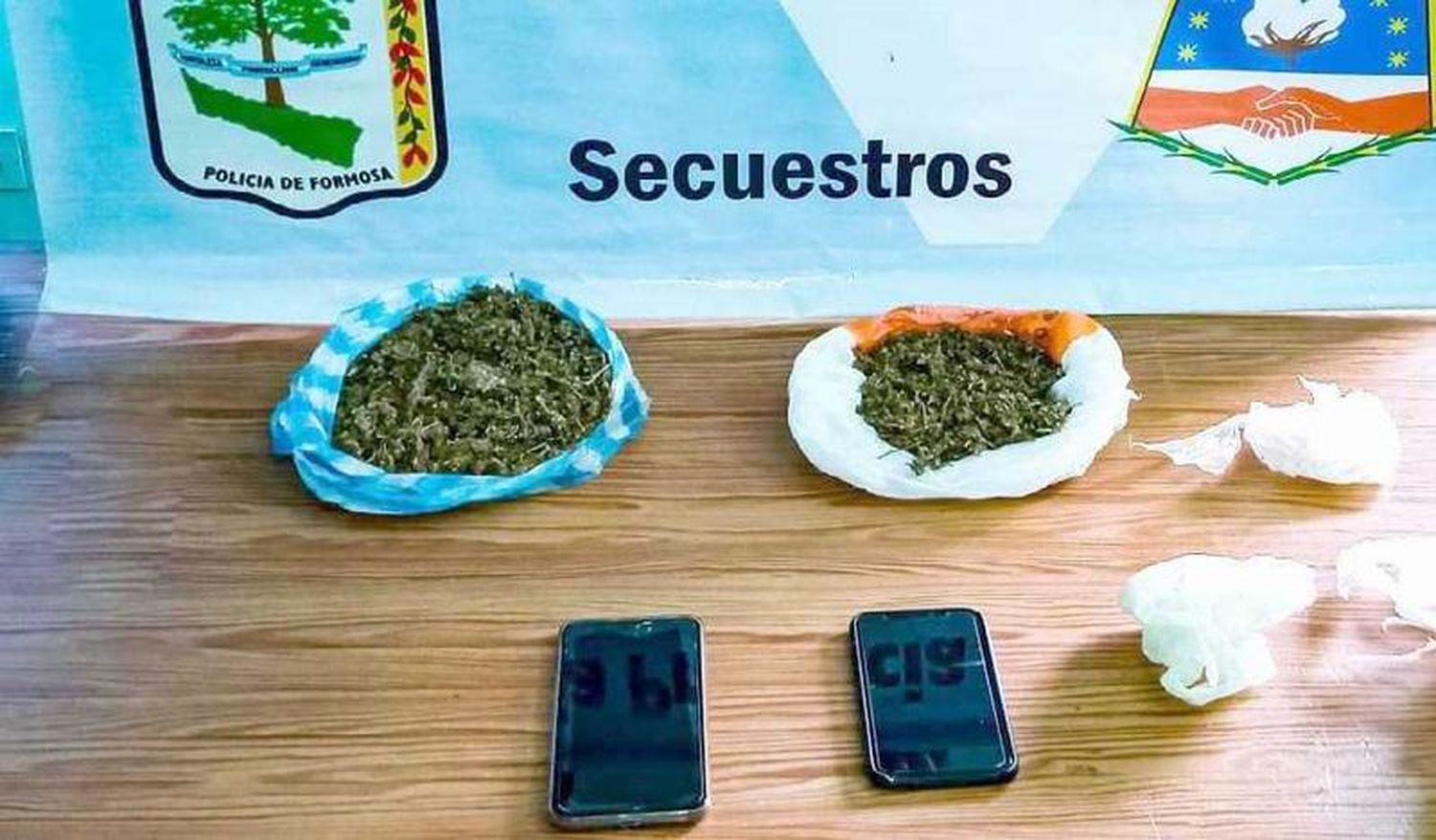 La Policía secuestró varios gramos de 
marihuana, cocaína y hay varios detenidos