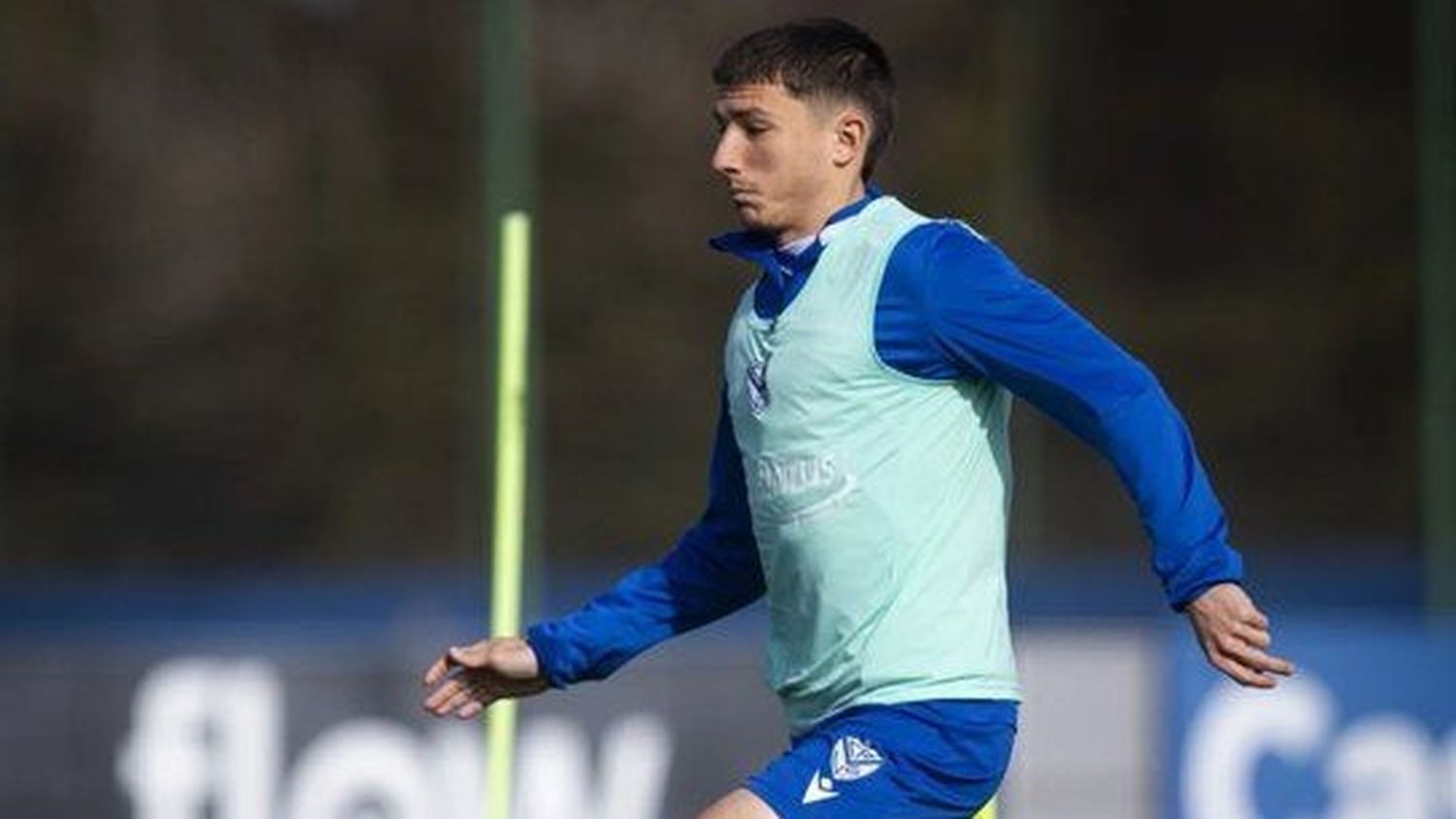 Thiago Fernández se irá libre de Vélez a Villarreal
