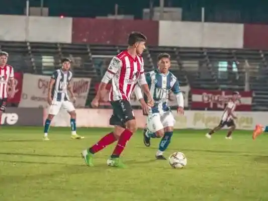 La gran noche de Troncoso le 
permitió a 9 de Julio volver al triunfo