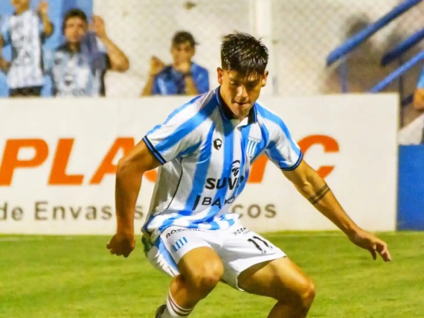 Gol de Córdoba para que Racing sume de a tres en Córdoba Capital.