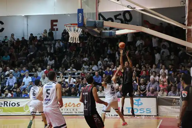 Central derrotó por paliza a Atlético Tala en el Bértora
