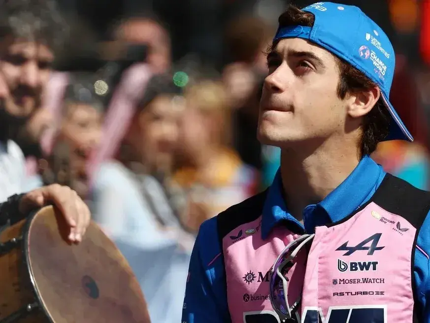 Alpine difundió un comunicado después del accidente múltiple protagonizado por Franco Colapinto en Bakú