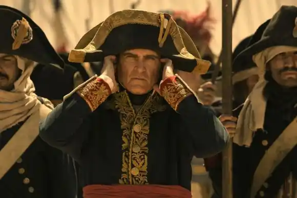 La esperada "Napoleón" y más: recomendaciones cinéfilas para el fin de semana