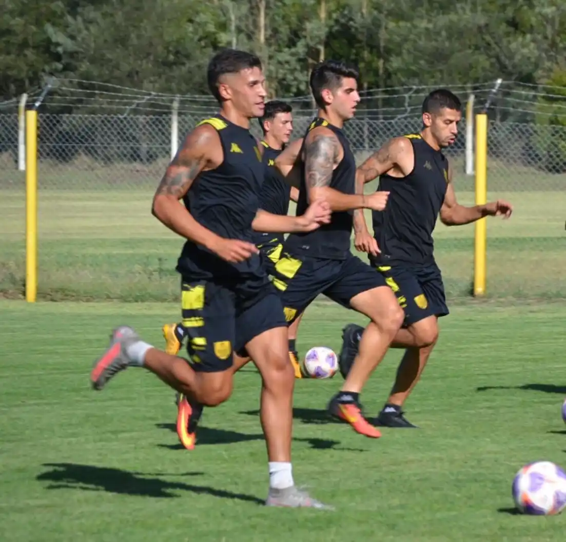 FOTO PRENSA SANTAMARINA Santamarina, en el predio Centenario.