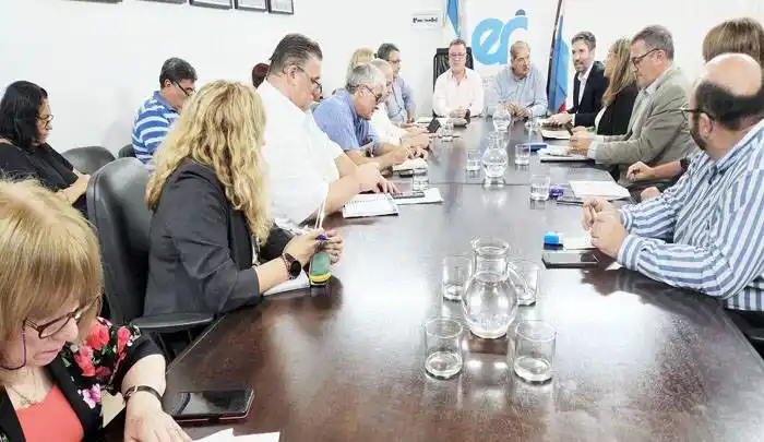 Proponen un 28 % hasta junio con paritarias abiertas