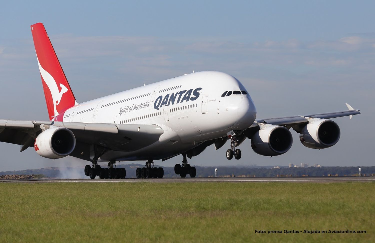 Coronavirus: Qantas deja en tierra casi toda su flota A380